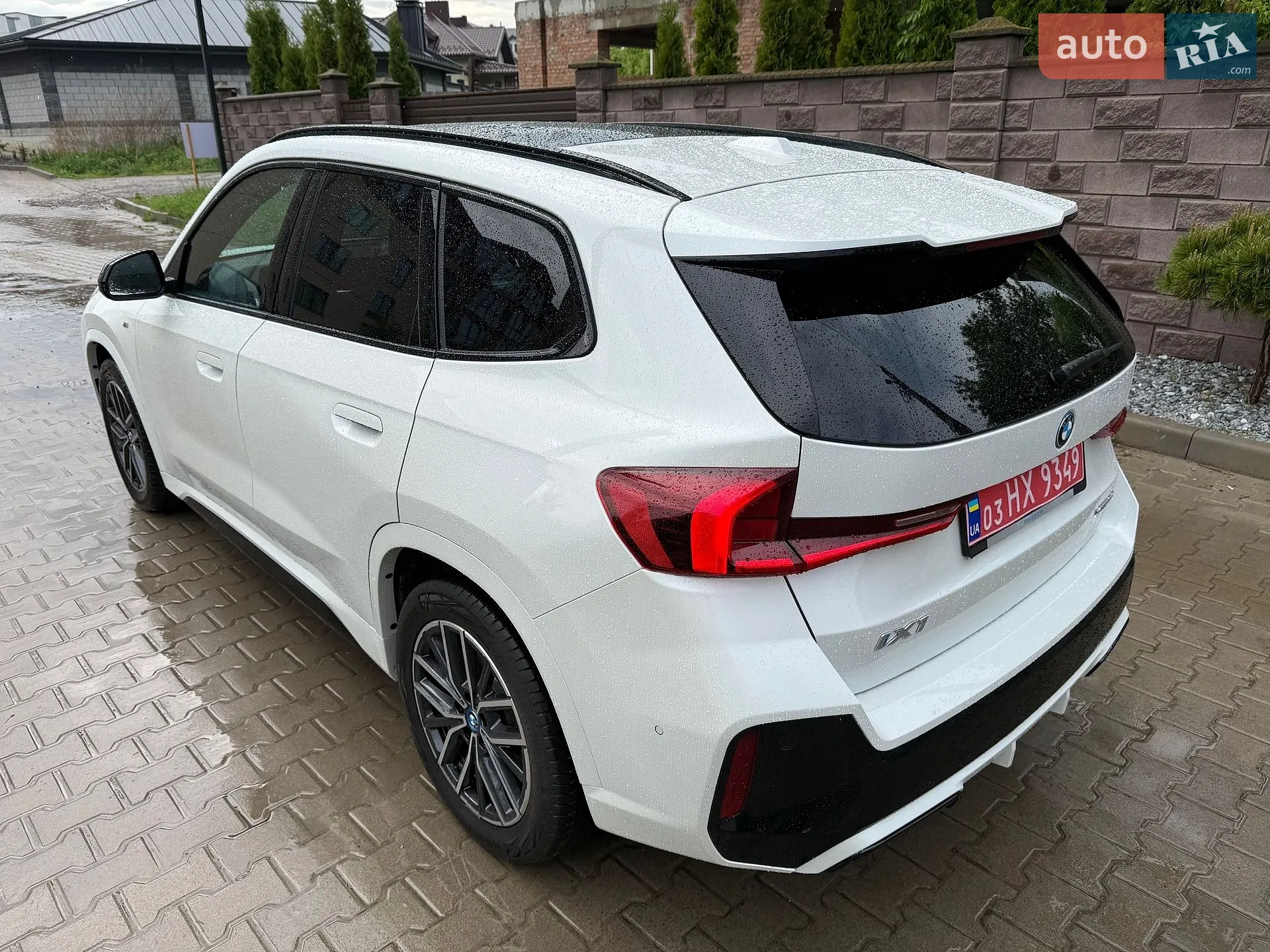 2023 BMW iX1 - мініатюра 10