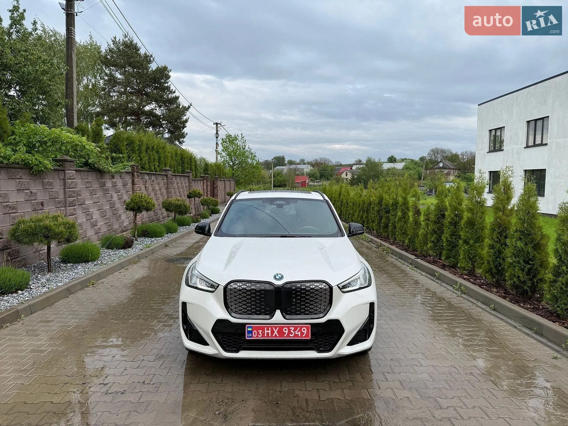 2023 BMW iX1 - мініатюра 13