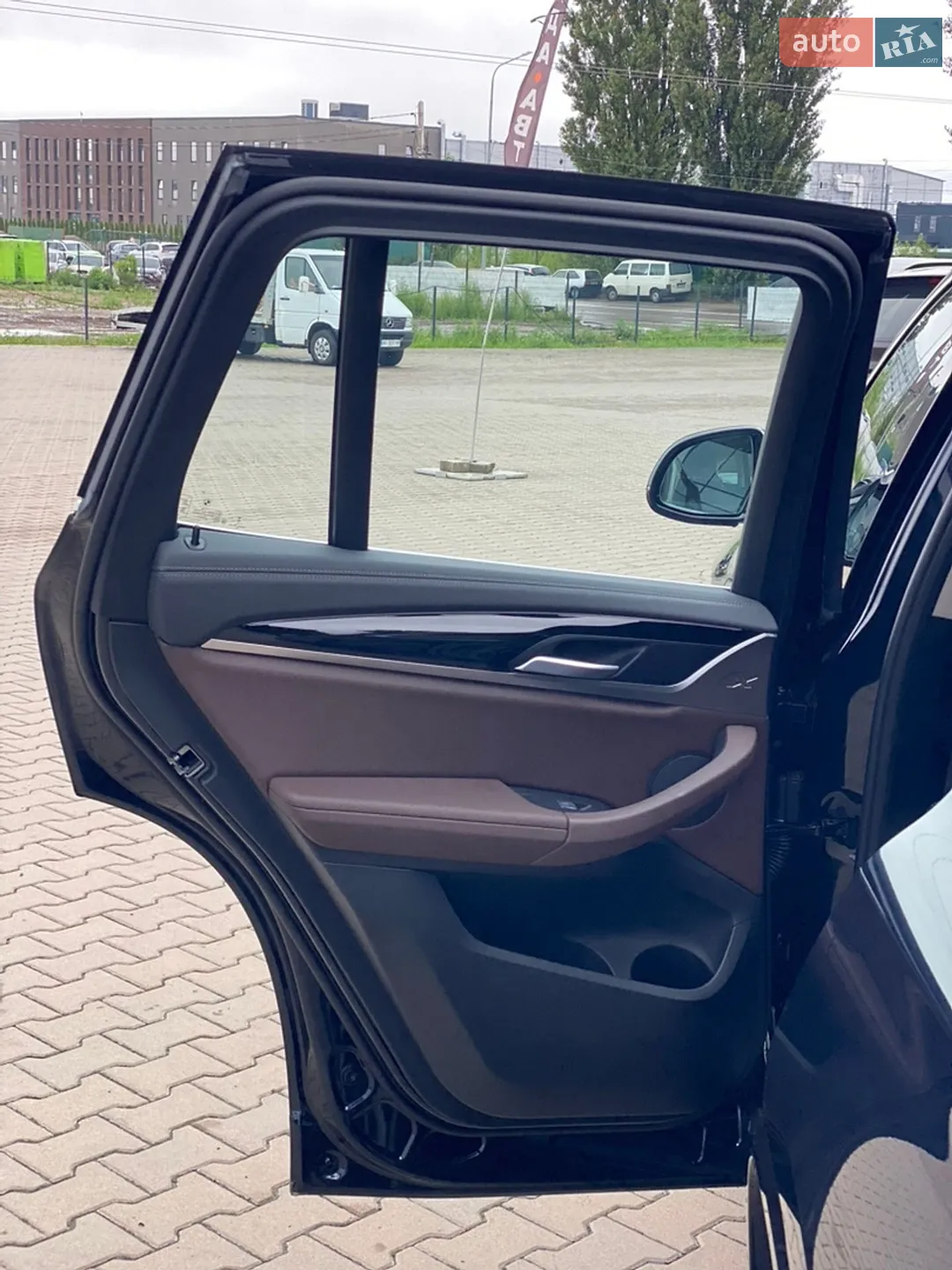 2023 BMW iX3 - мініатюра 24