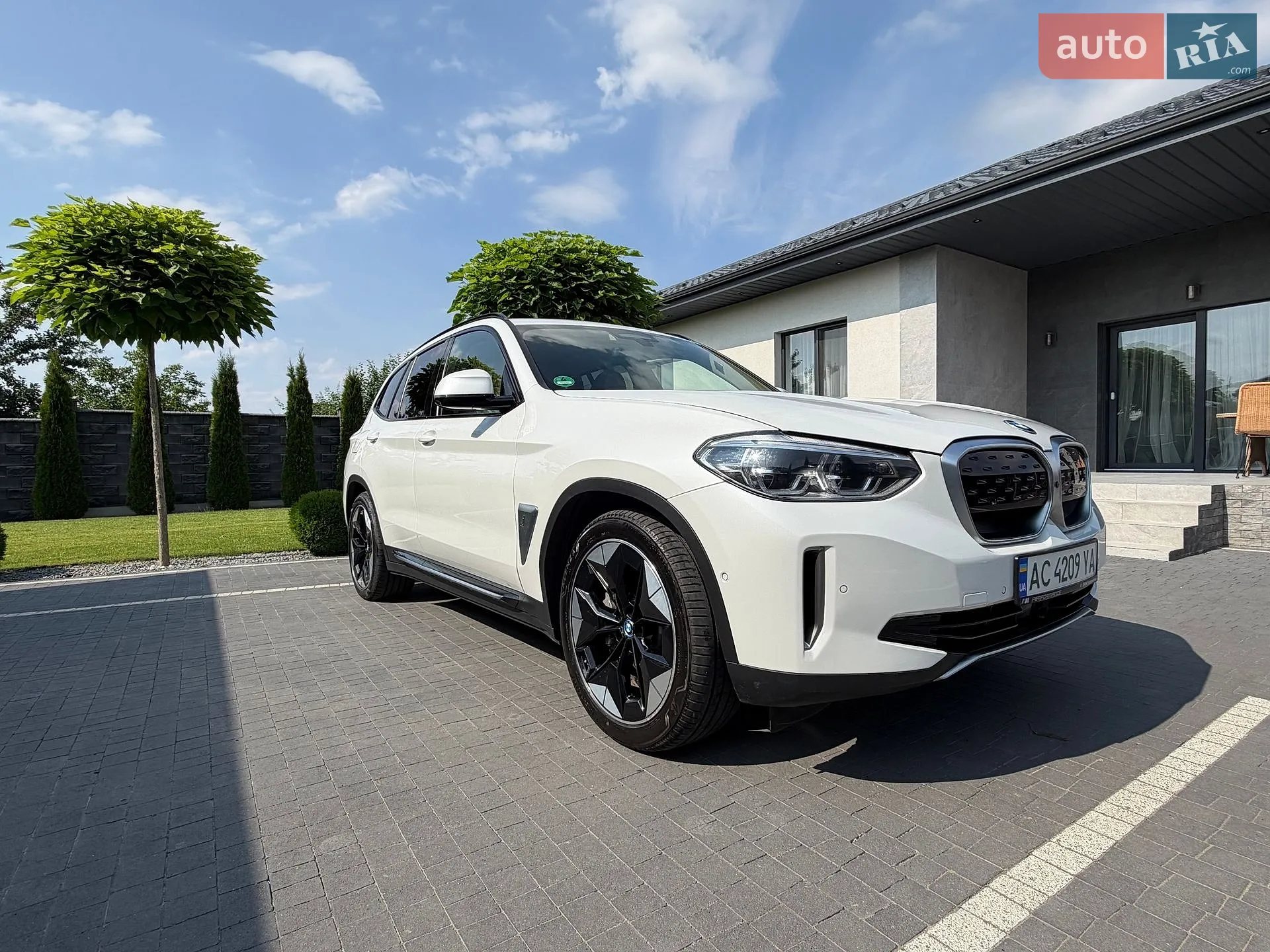 2021 BMW iX3 - мініатюра 4