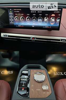 Внедорожник / Кроссовер BMW iX 2022 в 