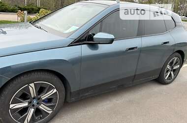 Позашляховик / Кросовер BMW iX 2021 в 