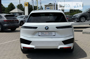 Позашляховик / Кросовер BMW iX 2021 в Чернівцях