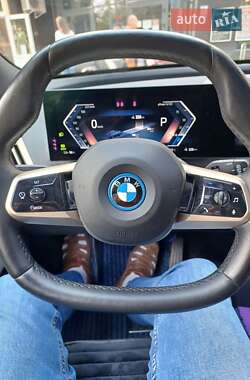Внедорожник / Кроссовер BMW iX 2022 в 