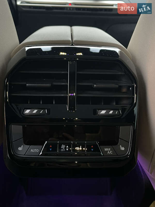 Внедорожник / Кроссовер BMW iX 2022 в Киеве