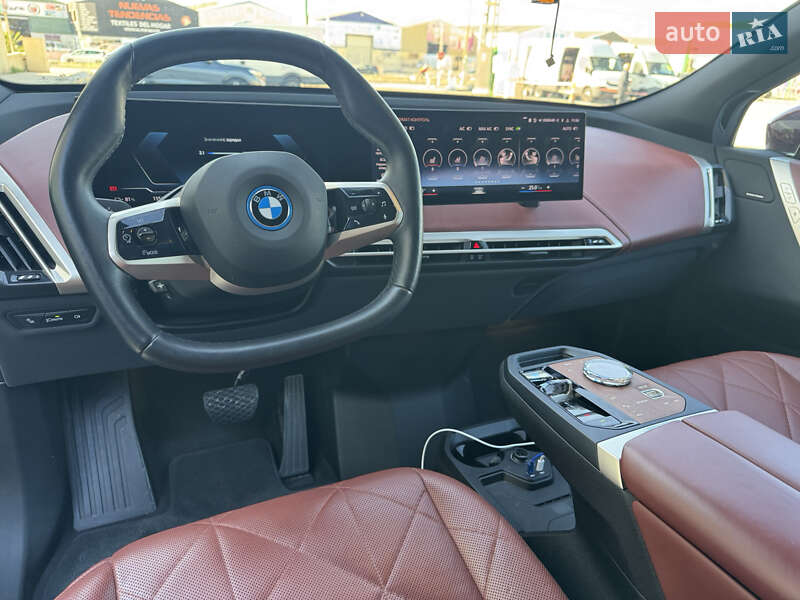 Внедорожник / Кроссовер BMW iX 2022 в Ровно