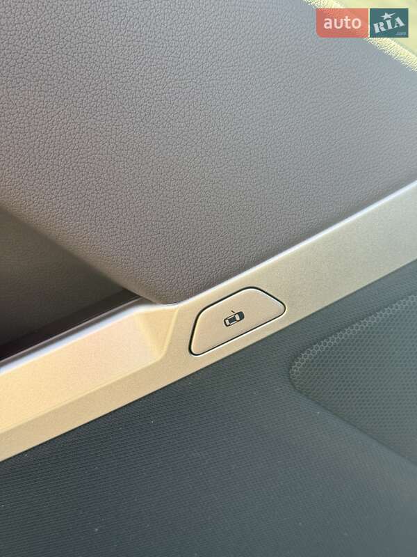 Внедорожник / Кроссовер BMW iX 2022 в Хусте