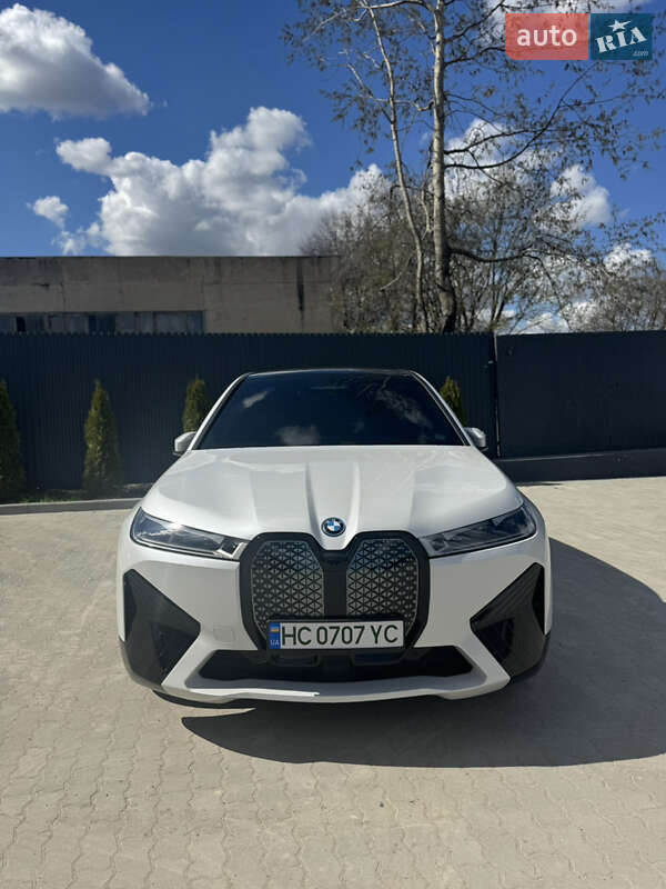 Внедорожник / Кроссовер BMW iX 2023 в 
