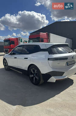 Внедорожник / Кроссовер BMW iX 2023 в 