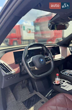 Внедорожник / Кроссовер BMW iX 2023 в 