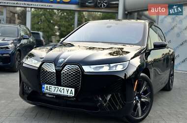Позашляховик / Кросовер BMW iX 2024 в 