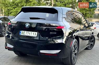Позашляховик / Кросовер BMW iX 2024 в 