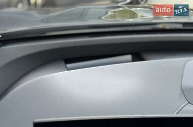 Позашляховик / Кросовер BMW iX 2024 в 