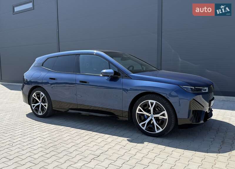 Позашляховик / Кросовер BMW iX 2022 в 