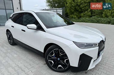 Позашляховик / Кросовер BMW iX 2022 в 