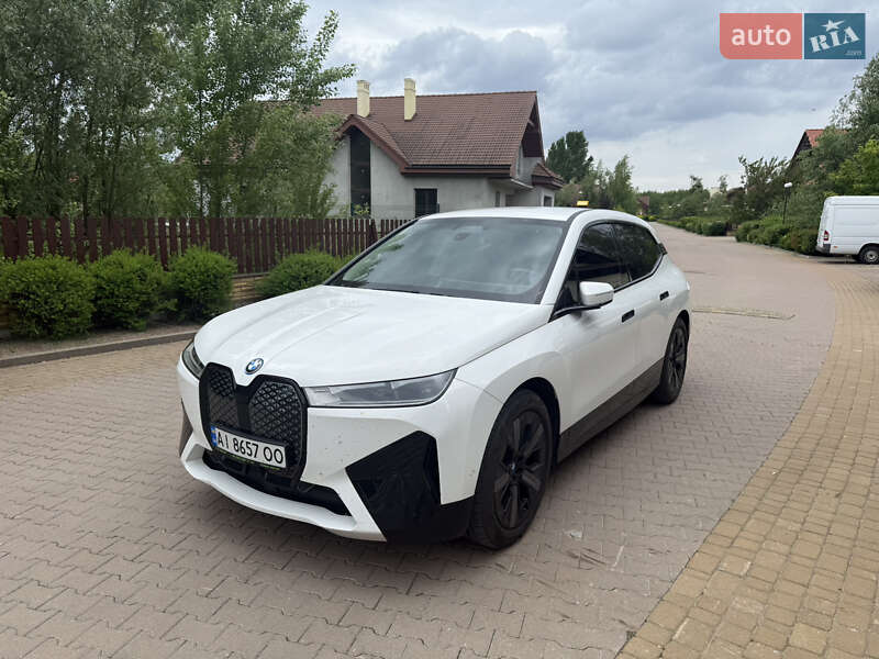 Внедорожник / Кроссовер BMW iX 2022 в 