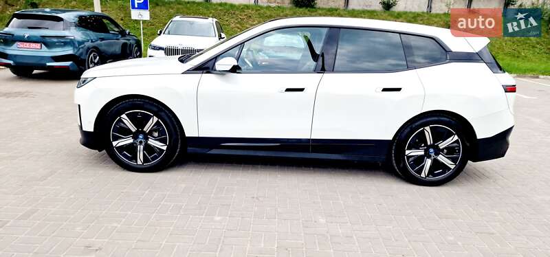 Позашляховик / Кросовер BMW iX 2023 в Тернополі