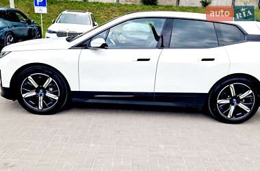 Внедорожник / Кроссовер BMW iX 2023 в 