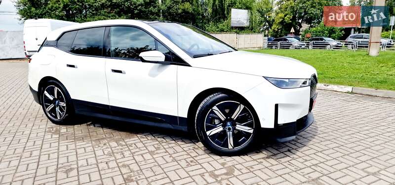 Позашляховик / Кросовер BMW iX 2023 в Тернополі