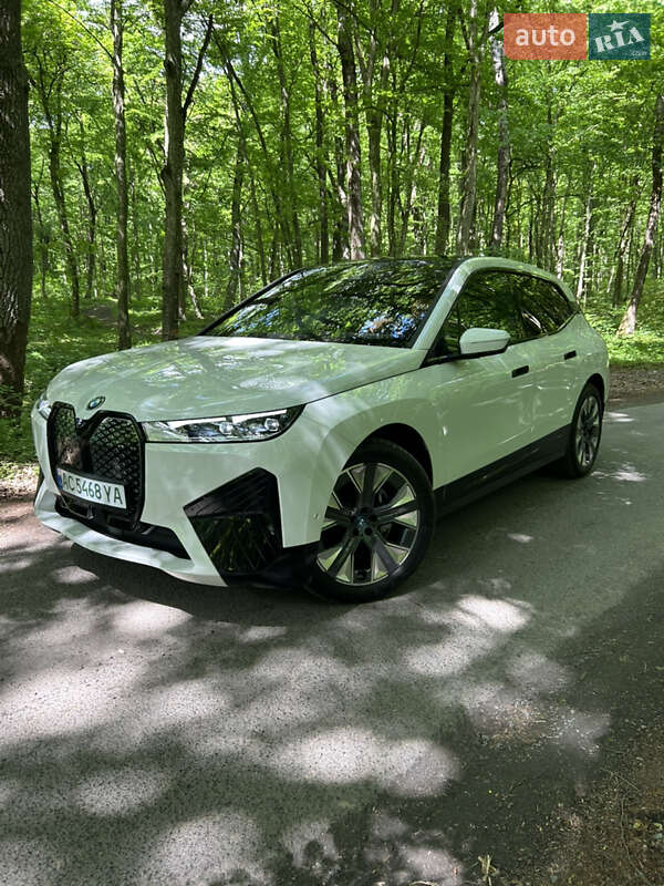 BMW iX 2023