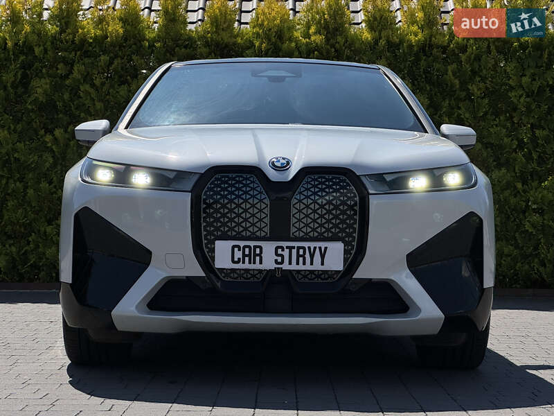 BMW iX 2021