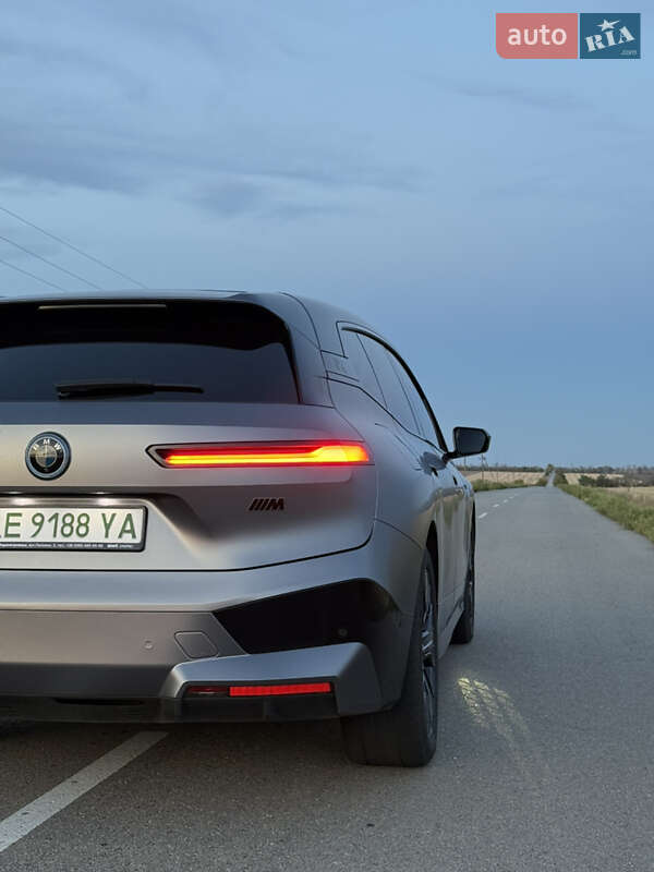 Внедорожник / Кроссовер BMW iX 2023 в 