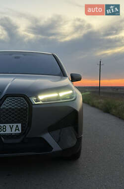 Внедорожник / Кроссовер BMW iX 2023 в 
