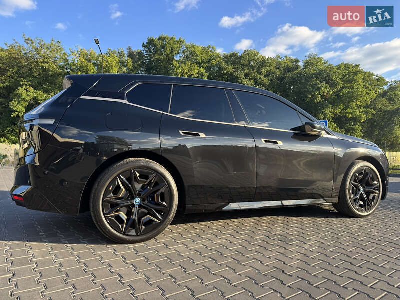 Внедорожник / Кроссовер BMW iX 2023 в Ужгороде