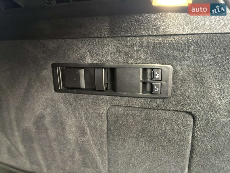 Позашляховик / Кросовер BMW iX 2022 в Києві фото 62 Позашляховик / Кросовер BMW iX 2022 в Києві