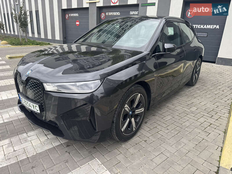 BMW iX 2021
