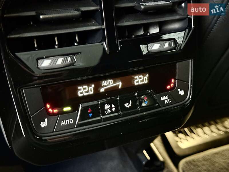 Внедорожник / Кроссовер BMW iX 2021 в Киеве