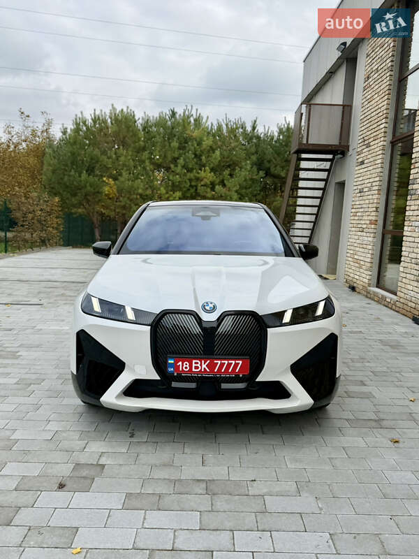 BMW iX 2023