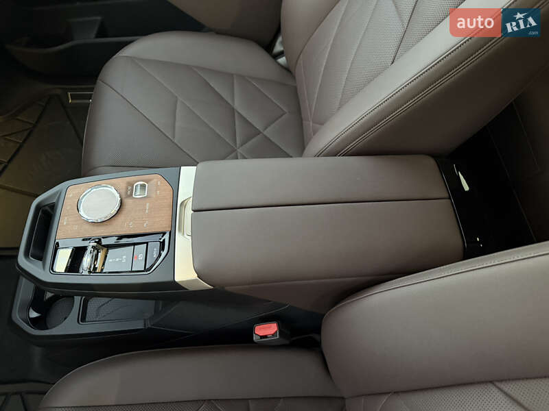 Внедорожник / Кроссовер BMW iX 2023 в Киеве фото 17 Внедорожник / Кроссовер BMW iX 2023 в Киеве