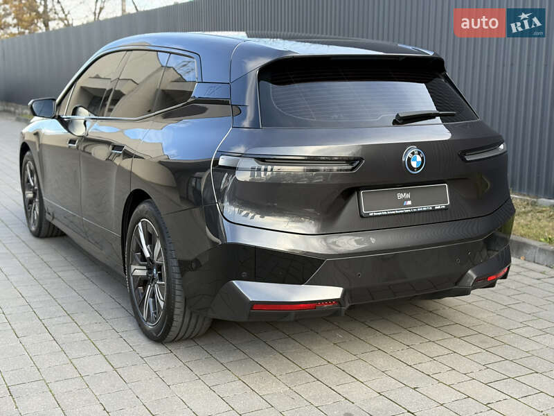 Внедорожник / Кроссовер BMW iX 2021 в Ивано-Франковске