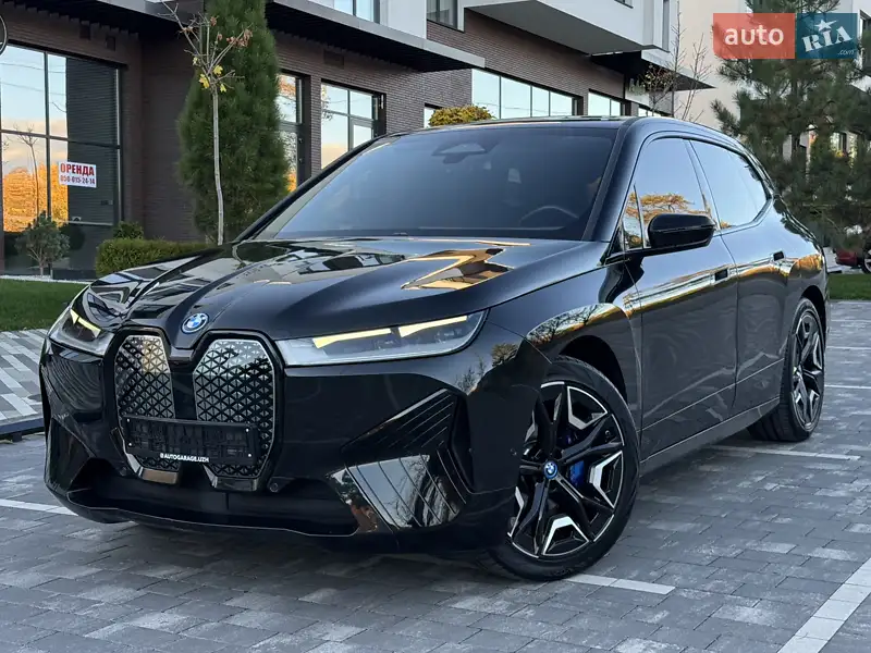 BMW iX