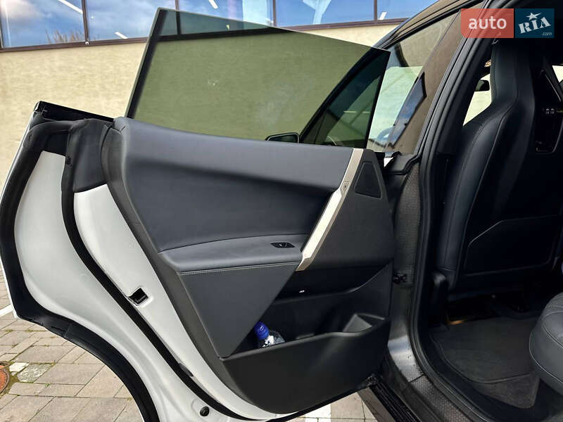 Позашляховик / Кросовер BMW iX 2021 в Стрию