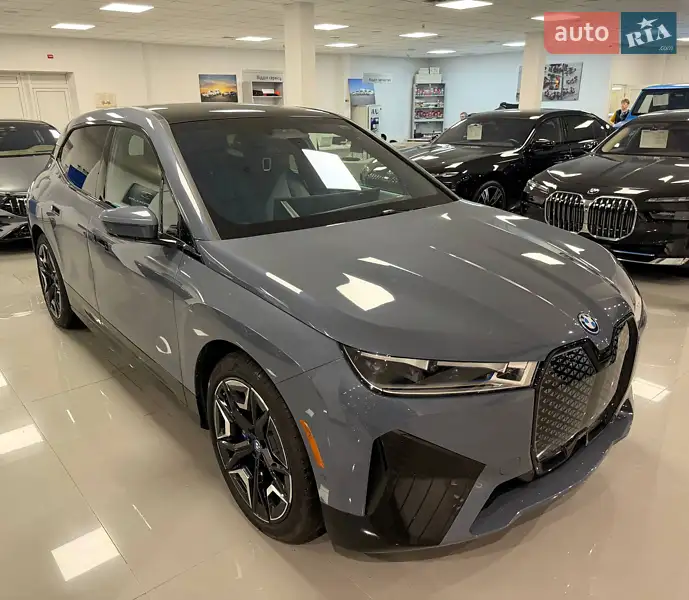 BMW iX 2023