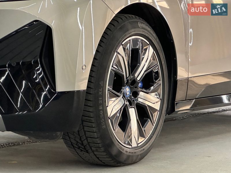 Внедорожник / Кроссовер BMW iX 2022 в Хусте