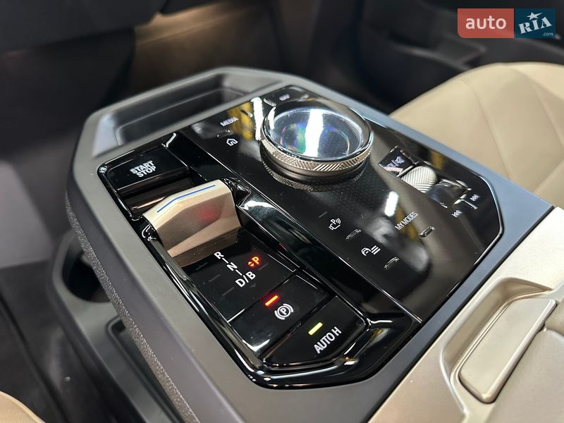 Внедорожник / Кроссовер BMW iX 2022 в Хусте