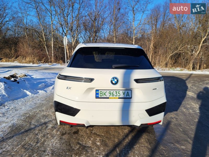 Внедорожник / Кроссовер BMW iX 2024 в Львове