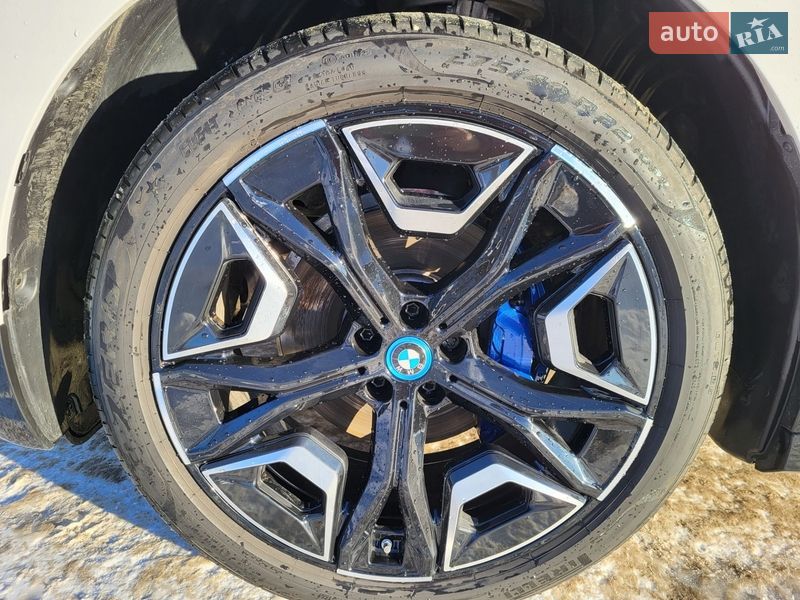 Внедорожник / Кроссовер BMW iX 2024 в Львове