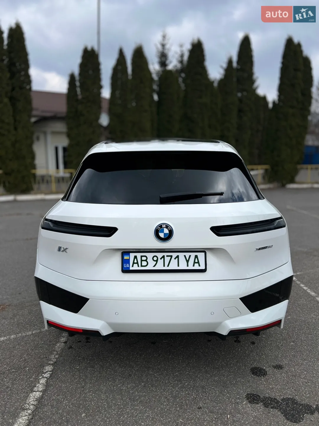 BMW iX 2023 VIN WB523CF00RCP63555 фото оголошення 9 з 38