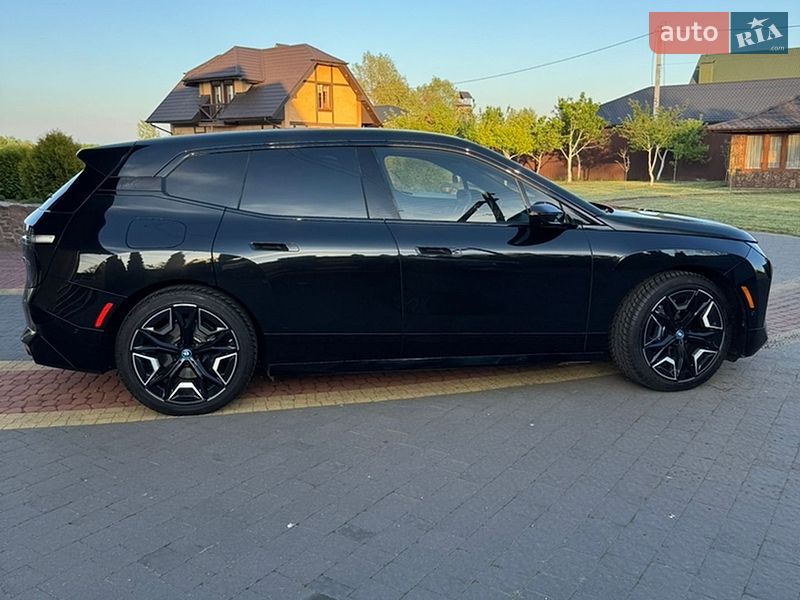Позашляховик / Кросовер BMW iX 2024 в Володимирі