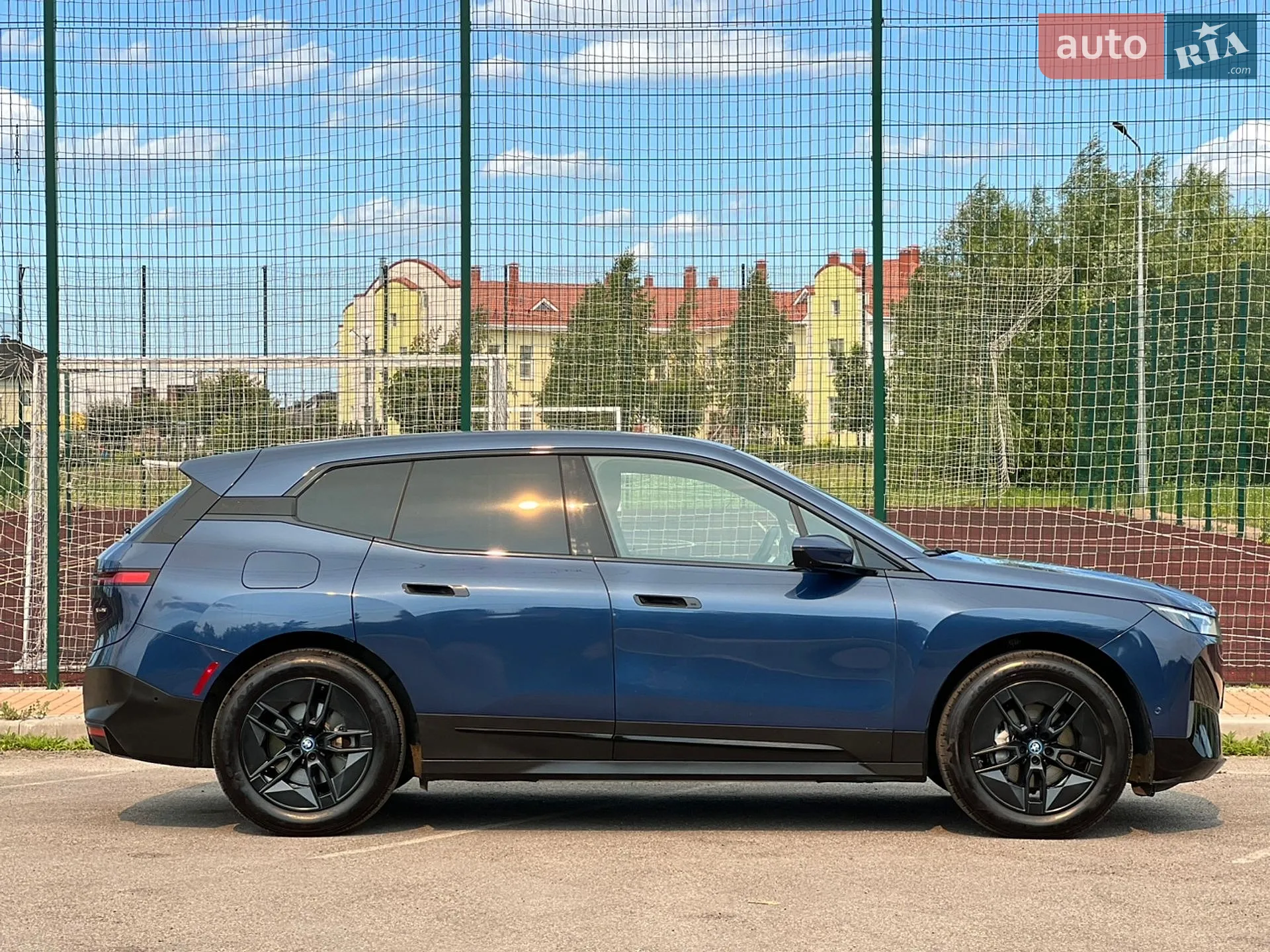 BMW iX 2023 VIN WB523CF09PCM61274 фото оголошення 3 з 53