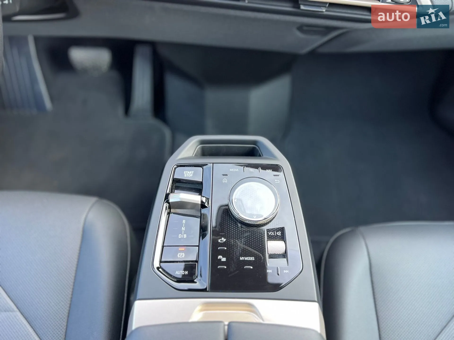 BMW iX 2023 VIN WB523CF09PCM61274 фото оголошення 32 з 53
