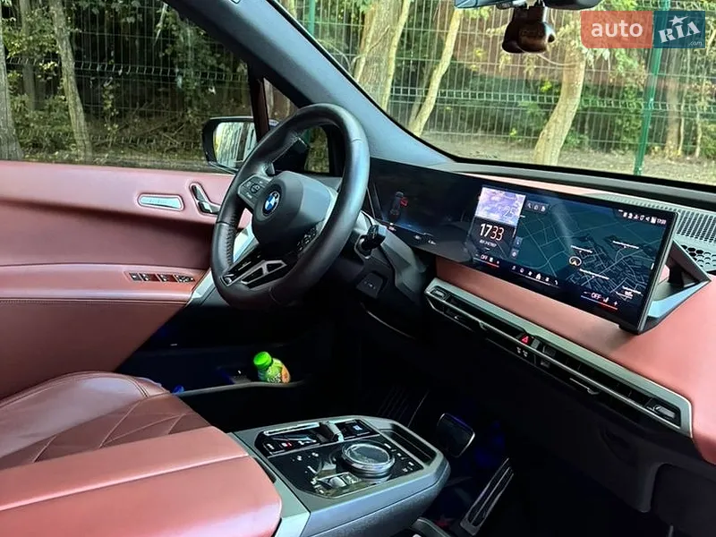 BMW iX