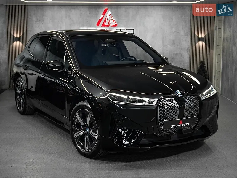 BMW iX