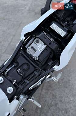 Мотоцикл Без обтекателей (Naked bike) BMW K 1200R 2006 в 