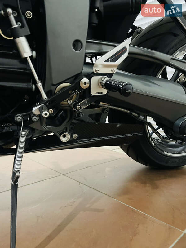 Мотоцикл Без обтекателей (Naked bike) BMW K 1300R 2012 в Киеве