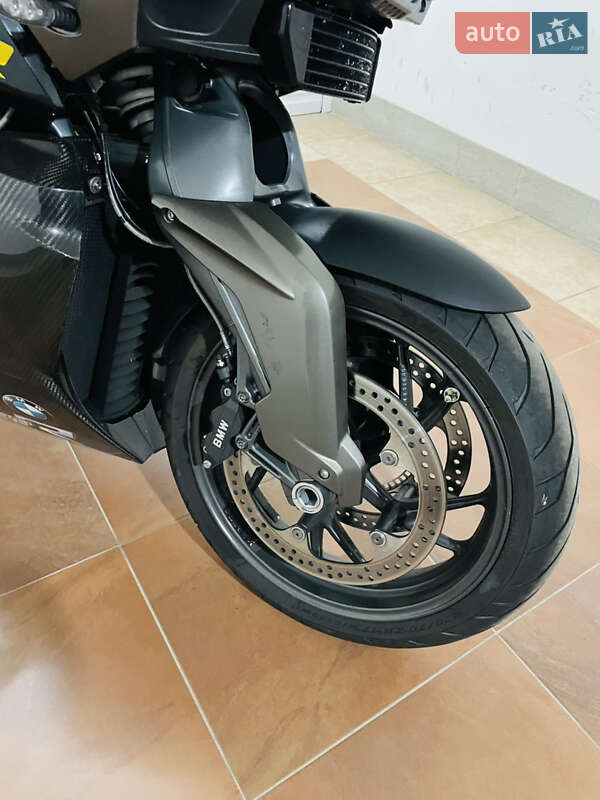 Мотоцикл Без обтекателей (Naked bike) BMW K 1300R 2012 в Киеве